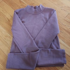 Aeropostale mock leck long sleeve seamless fitted top